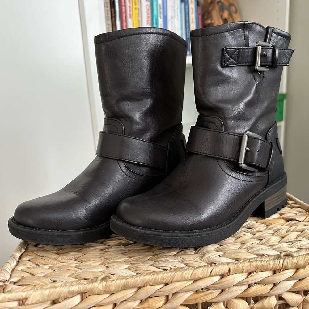 Steve Madden Joesie moto boots